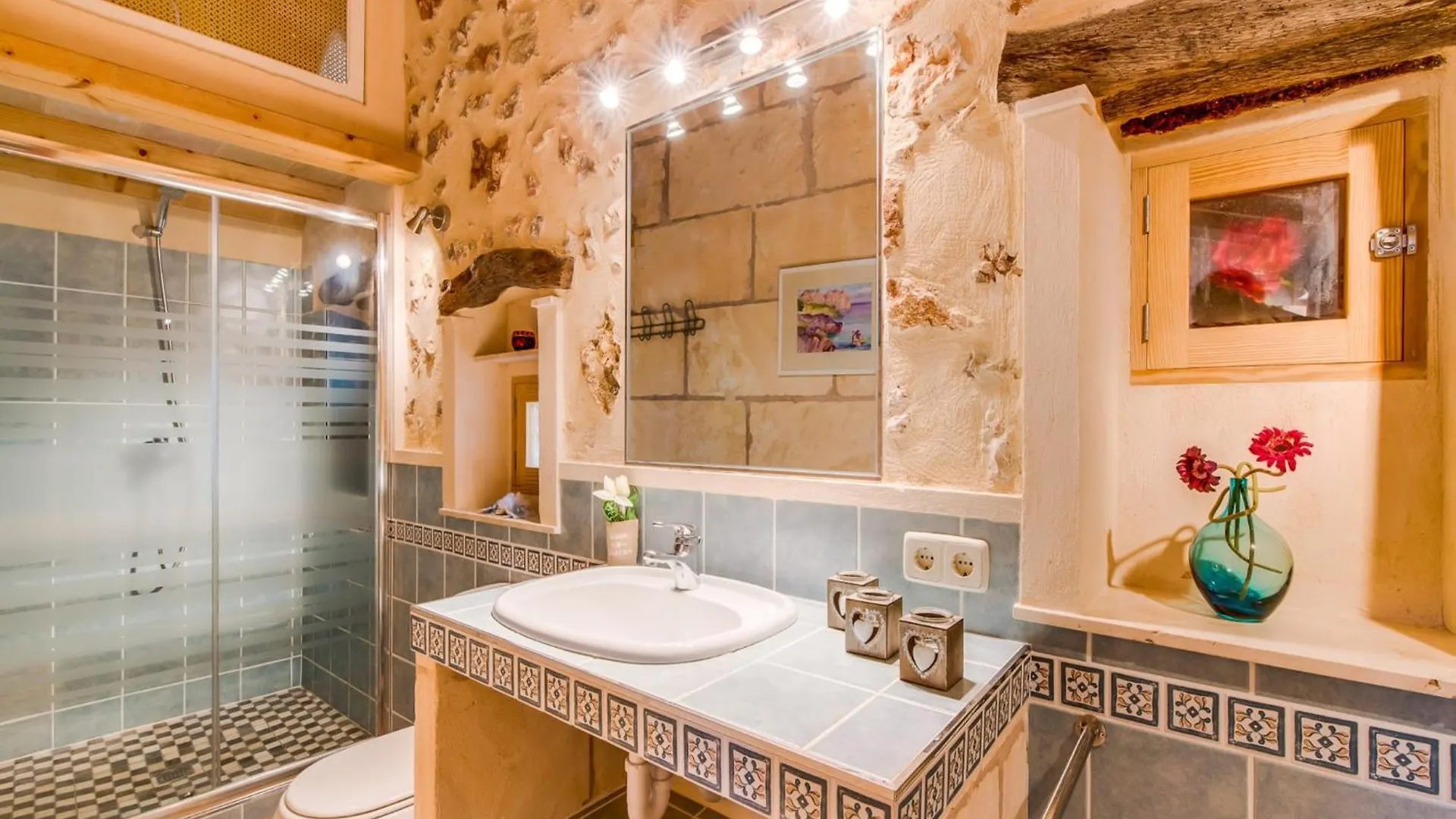 3-Bedroom Charming Villa In Mallorca 센세예스 0*,