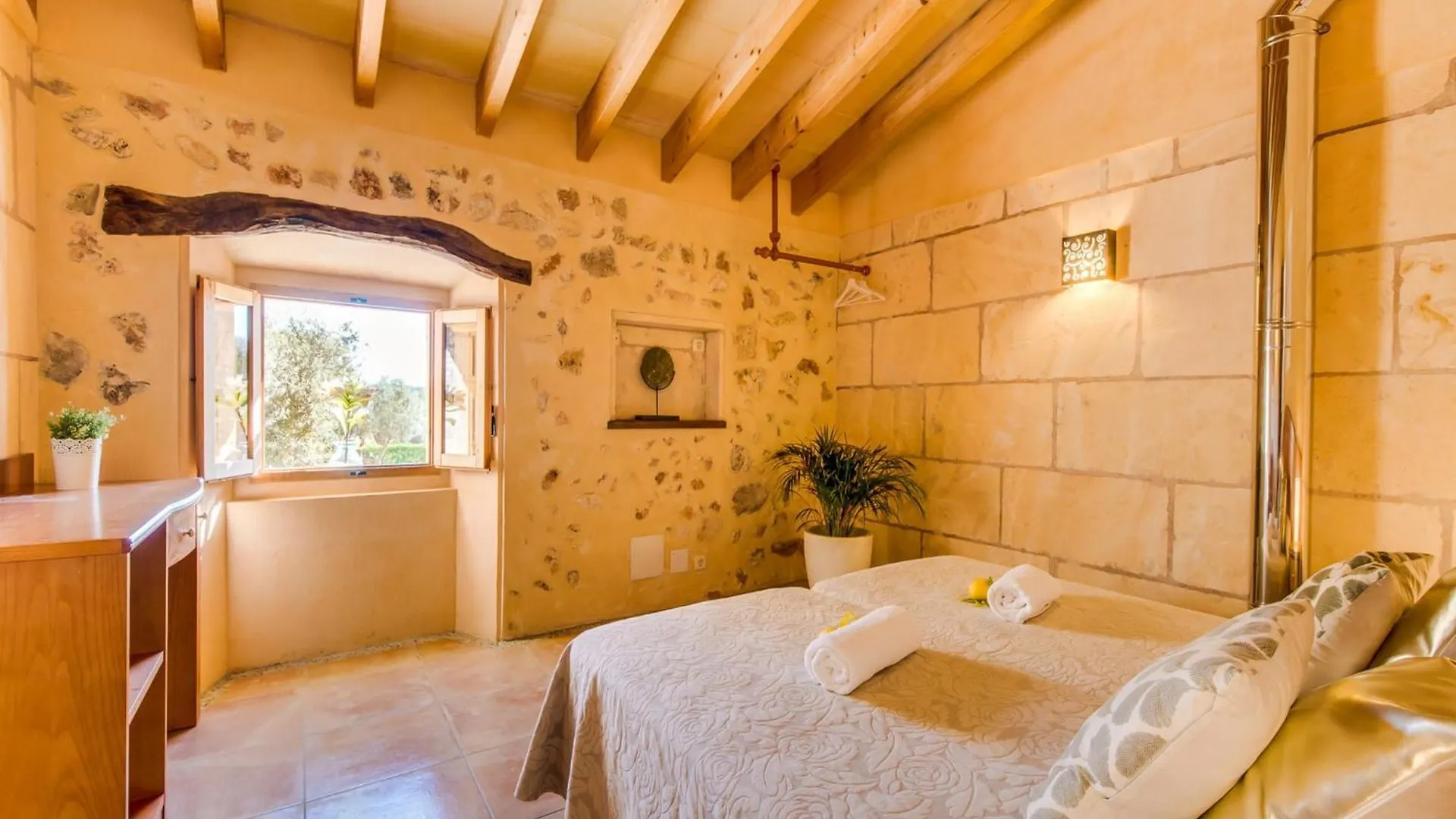 3-Bedroom Charming Villa In Mallorca 센세예스