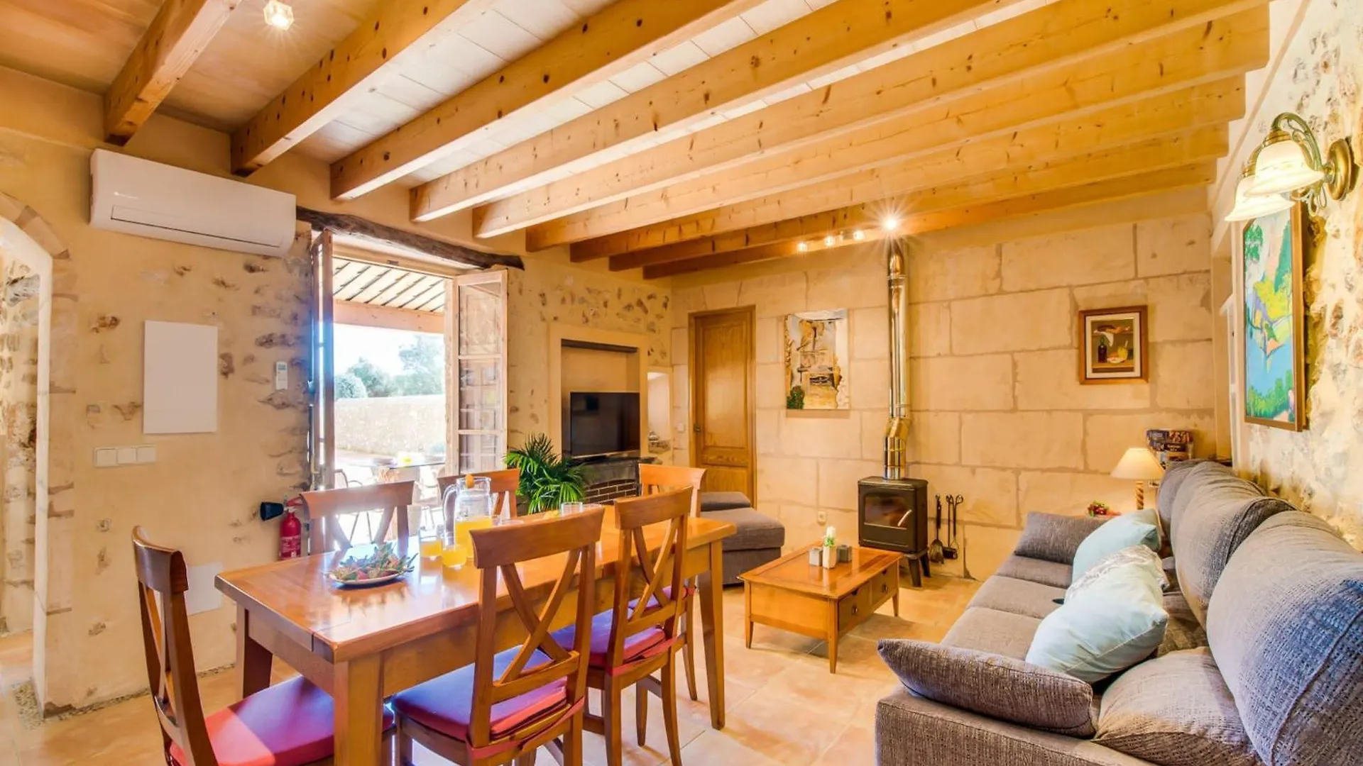 3-Bedroom Charming Villa In Mallorca 센세예스