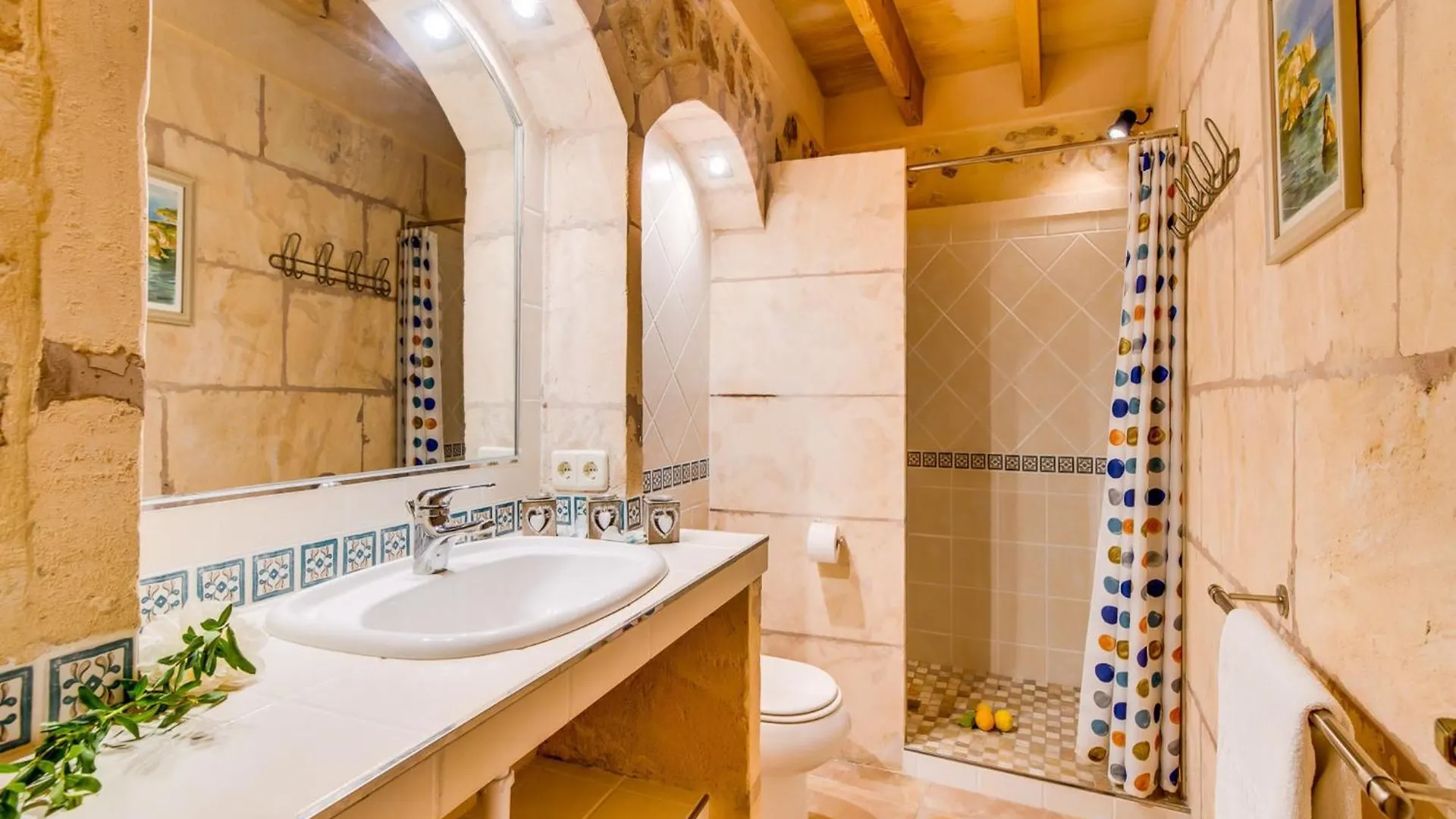 3-Bedroom Charming Villa In Mallorca 센세예스 펜션