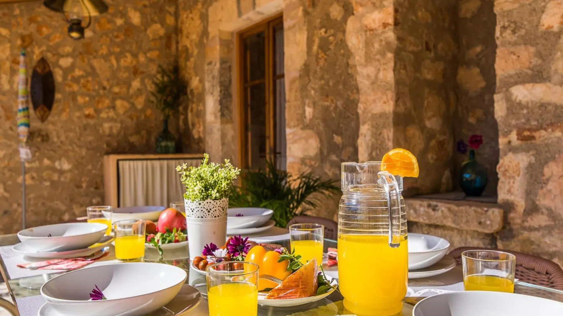 펜션 3-Bedroom Charming Villa In Mallorca 센세예스